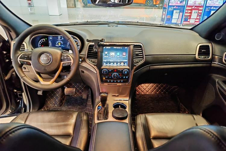 Used Jeep Grand Cherokee 2016 3.0L Comfort Navigation Edition