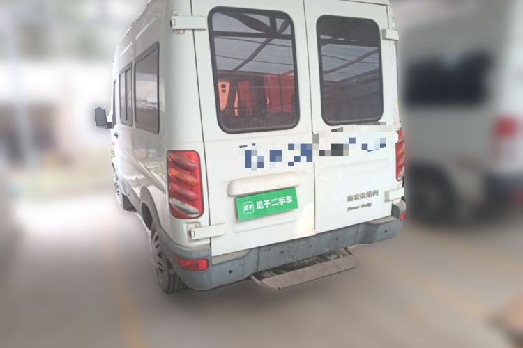 Used Iveco Power Daily 2013 2.5T-A37 Dual-Purpose Low-Roof Van
