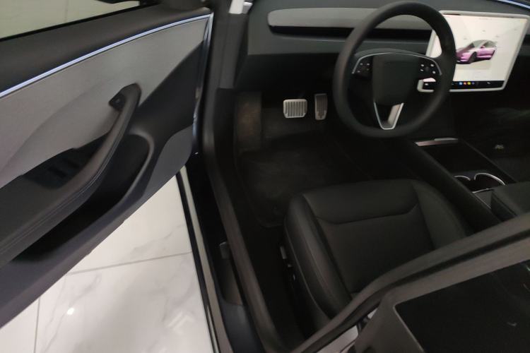 Used Tesla Model 3 2023 Rear-Wheel-Drive Version
