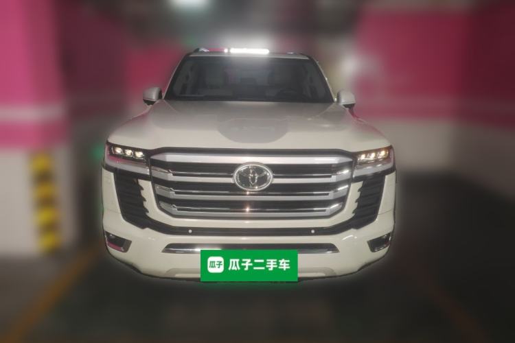 Used Toyota Land Cruiser  Front