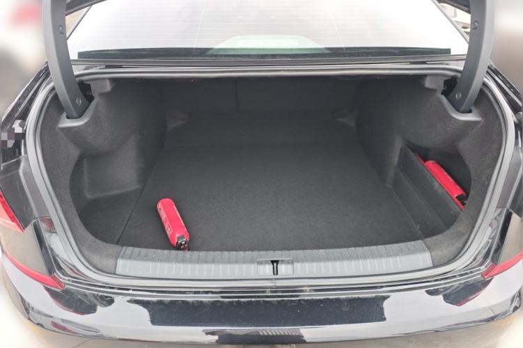 Used Volkswagen Passat 2022 380TSI Luxury Edition Trunk