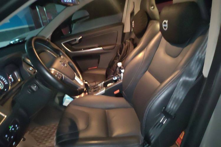 Used Volvo XC60 2016 T5 Smart Upgrade Model
