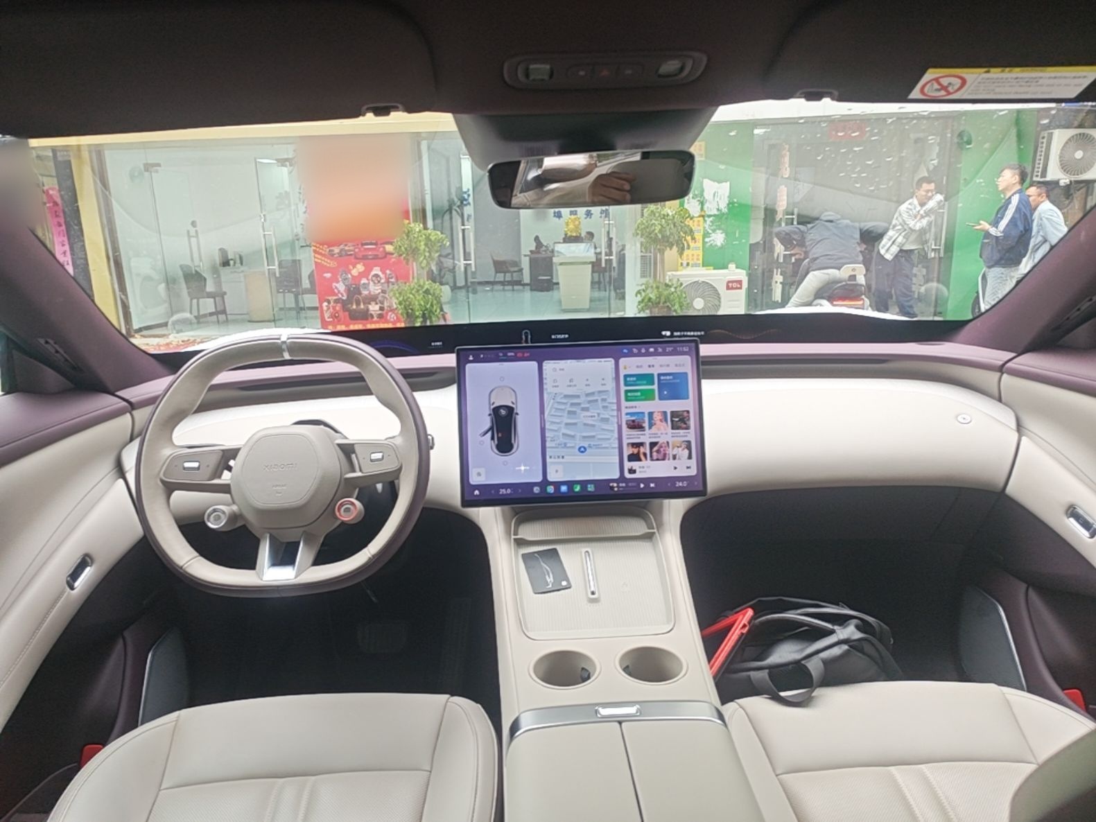 Xiaomi Auto YU7 2025 Ultra-Long Range All-Wheel Drive Pro Version — снимка 12
