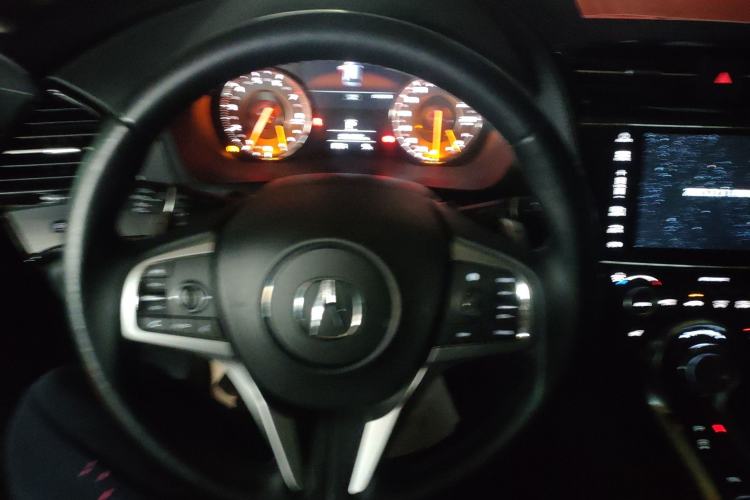 Used Acura CDX 2019 1.5T Two-Wheel Drive Deluxe Edition