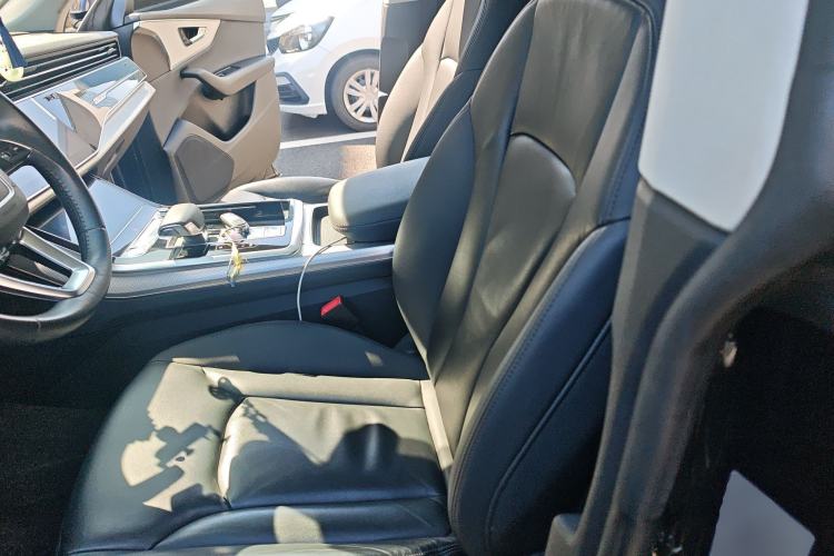 Used Audi Q8 2019 45 TFSI Luxury Prestige Edition Left Front Seat