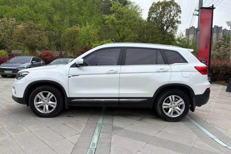 Used CHANGAN CS75 2016 1.8T Automatic Elite Model China V Standard Exterior 8