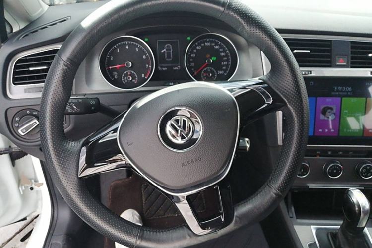 Used Volkswagen Golf 2016 230TSI Automatic Comfort Version