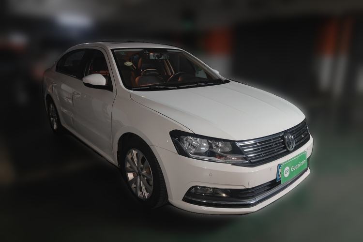 Used Volkswagen Lavida 2017 1.6L Automatic Comfort Edition Front Right 45 Deg