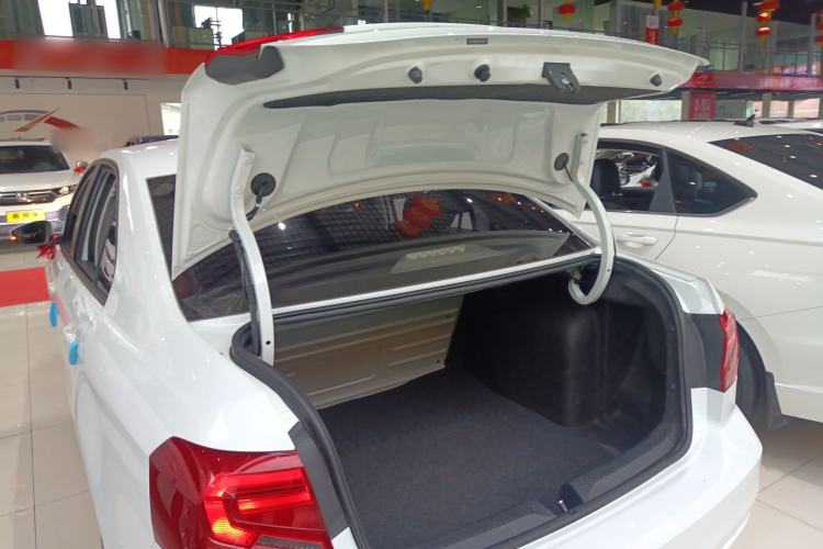 Used Volkswagen Jetta 2017 1.5L Automatic Fashion Model
