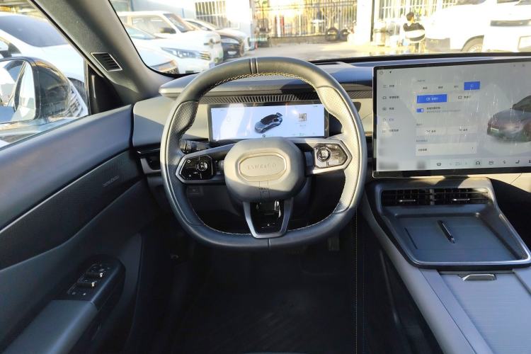 Used Lynk & Co 07 2024 EM-P 126 Long-Range Ultra
