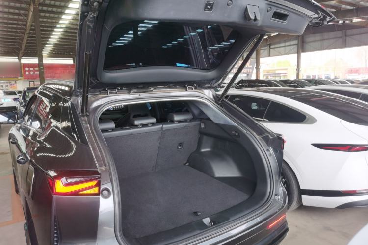 Used CHANGAN OSHAN Z6 New Energy 2023 ZhiDian iDD 150KM Flagship PLUS Trunk