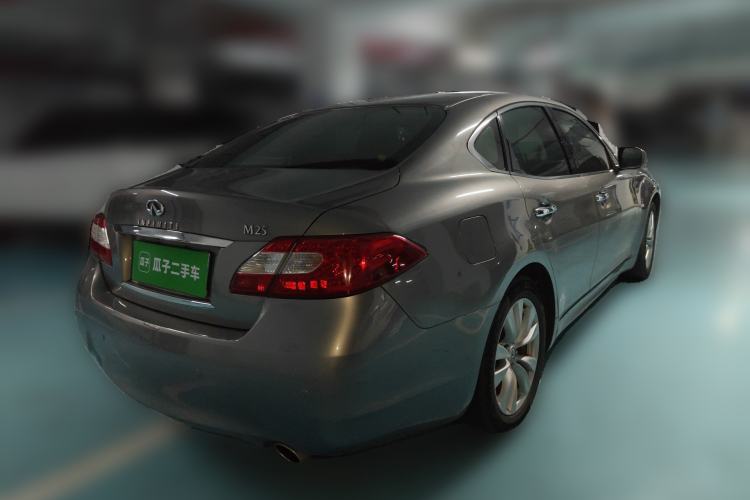 Used Infiniti M Series 2011 M25 Comfort Model