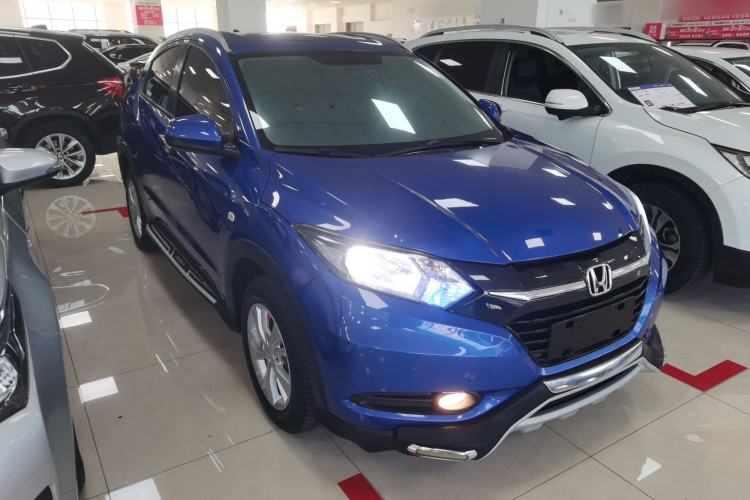 Used Honda Vezel 2017 1.5L CVT 2WD Comfort Model Front Right 45 Deg