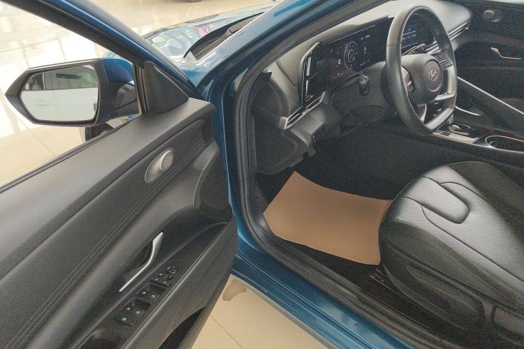 Used Hyundai Elantra 2021 1.5L CVT GLX Elite Edition
