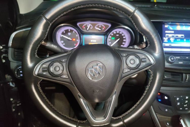 Used Buick Envision 2018 20T Two-Wheel-Drive Elite Model Steering Wheel