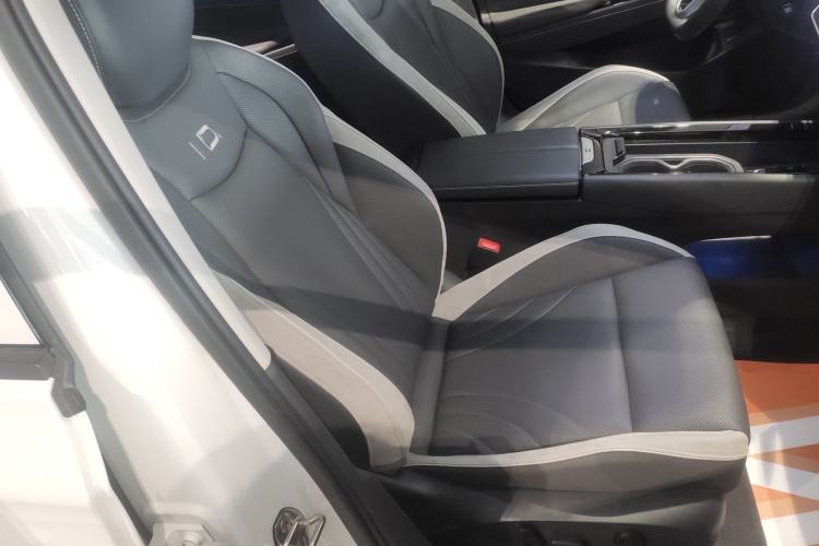 Used Volkswagen ID.7 VIZZION 2024 PRO Model Right Front Seat