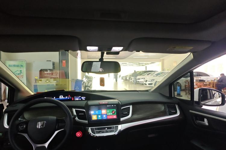 Used Honda Jade 2017 1.8L automatic Comfort version 5 seats Headliner