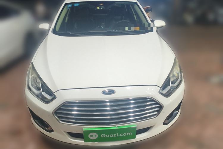 Used Ford Escort 2015 1.5L Automatic Fashion Model