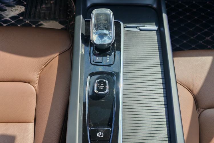 Used Volvo S60 2024 B4 Zhiyi Luxury Edition