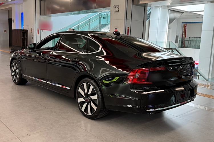 Used Volvo S90 New Energy 2025 Plug-in Hybrid Four-Wheel Drive Long-Range Luxury Smart Edition Exterior 3