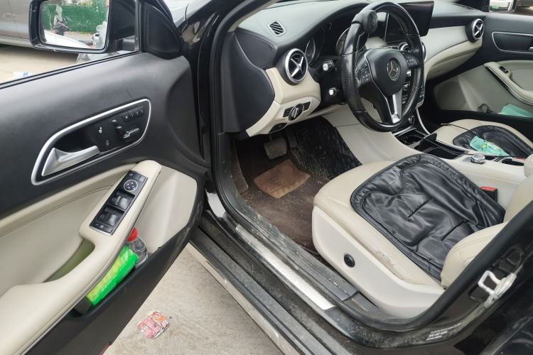 Used Mercedes-Benz GLA 2015 GLA 220 4MATIC Fashion Model