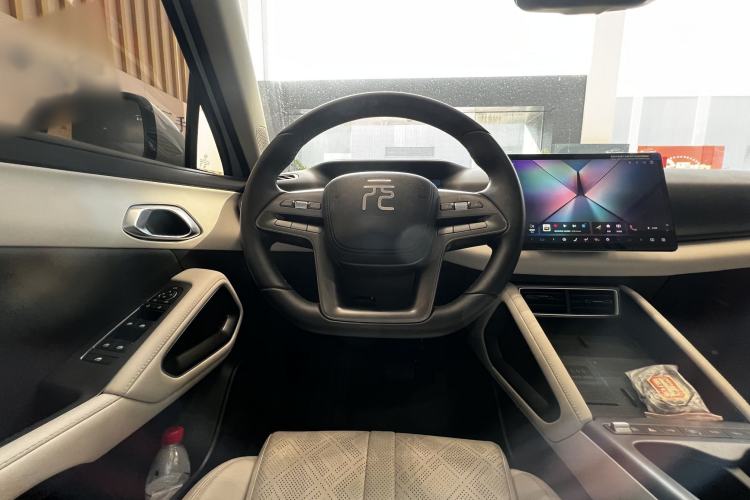 Used BYD Yuan UP 2025 Intelligent Driving Version 401 km Beyond-Range Edition Interior 2