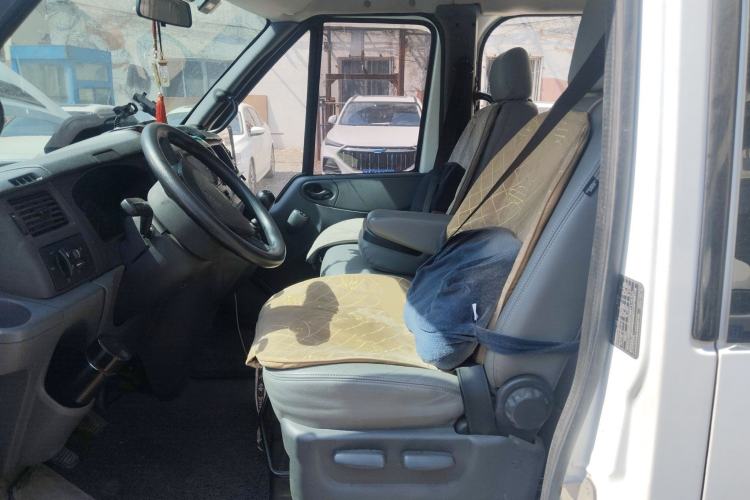 Used Ford Transit Custom 2016 2.2T Short-Wheelbase 6-Seater Mid-Roof Multi-Purpose Vehicle Left Front Seat