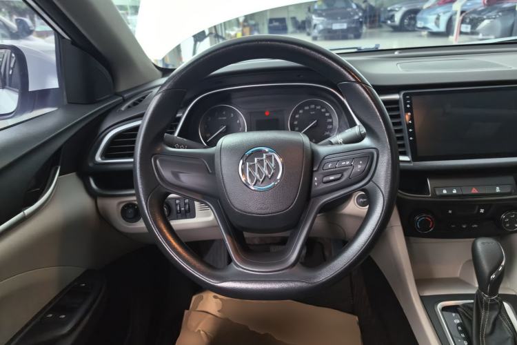 Used Buick GT 2018 15T Dual-Clutch Advanced Model China V Standard Steering Wheel