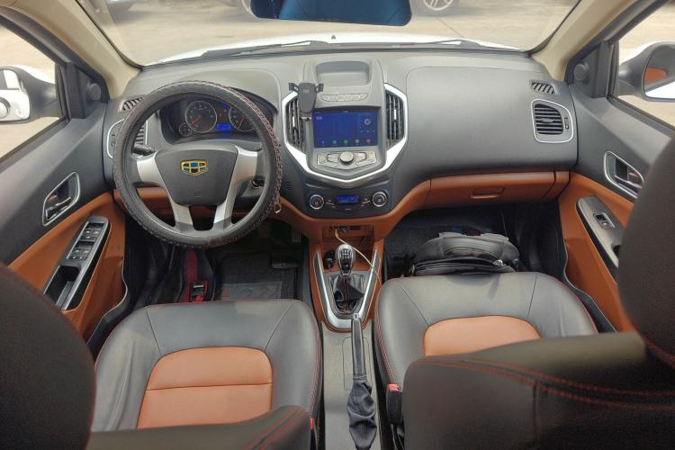 Used Geely Auto Diamond 2019 1.5L Manual Entry-Level Model Center Console
