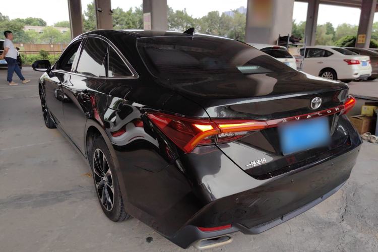 Used Toyota Avalon 2022 2.0L Ambition Edition
