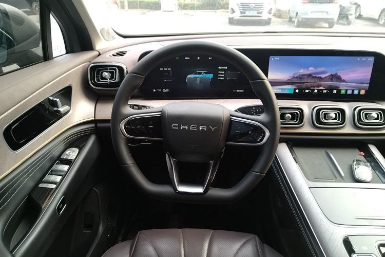 Used Chery Tiggo 9 C-DM 2025 1.5T 106KM Ultra-Comfort Edition 5 Seats Lithium-NMC