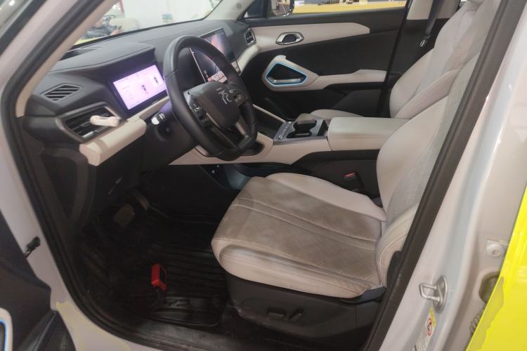 Used BYD Yuan UP 2025 Intelligent Driving Version 401 km Beyond-Range Edition

