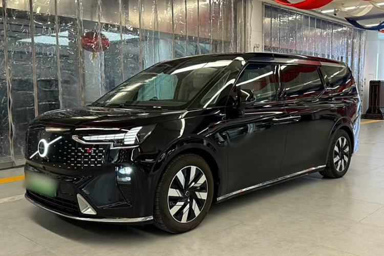 Used Volvo EM90 2025 Ultra Six-Seater