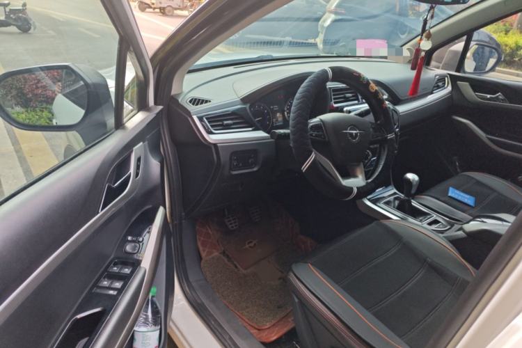 Used Haima S5 Youth Edition 2017 1.6L Manual Luxury Model Driver Seat