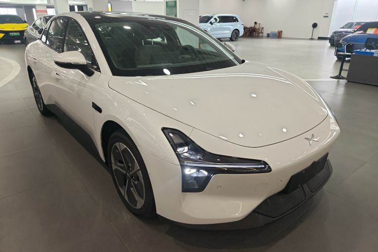 Used XPeng MONA M03 2024 620 with Ultra-Long Range
