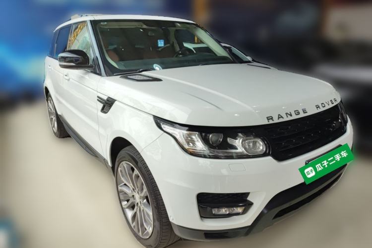 Used Land Rover Range Sport 2014 3.0 SC V6 HSE DYNAMIC Front Right 45 Deg