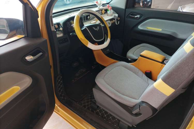 Used Wuling Hongguang MINIEV 2022 Macaron Fashion Model Lithium Iron Phosphate