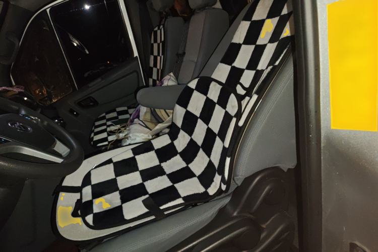 Used Foton Toano 2023 Joy Elephant Multi-Function 2.0T Manual Long-Wheelbase Mid-Roof Model with Single Rear Tire Available in 5/6/7/9-Seater Configurations
