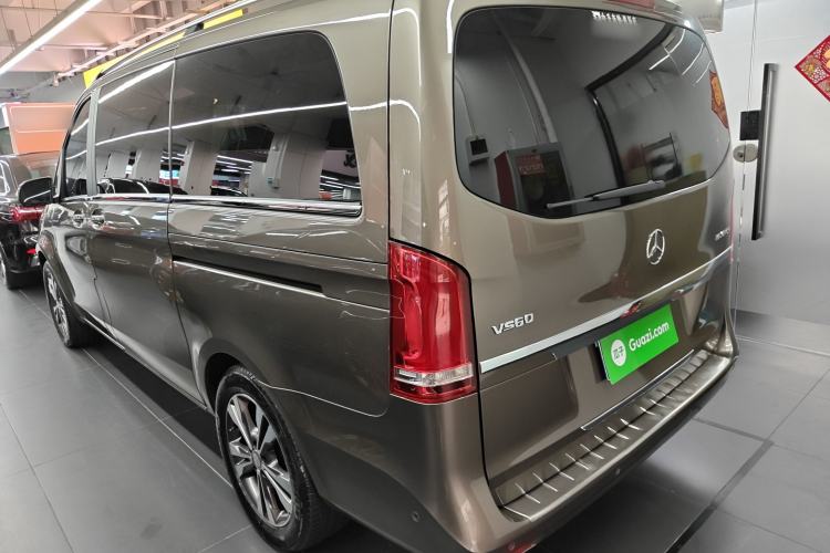 Used Mercedes-Benz V-Class 2017 V 260 Avantgarde Edition Rear Left 45 Deg