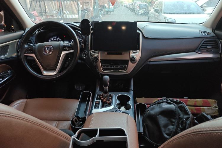 Used CHANGAN CS95 2017 2.0T Two-Wheel Drive Zhiyuan Edition
