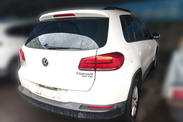 Used Volkswagen Tiguan 2015 1.8TSI Automatic Two-Wheel Drive Trend Edition Rear Right 45 Deg