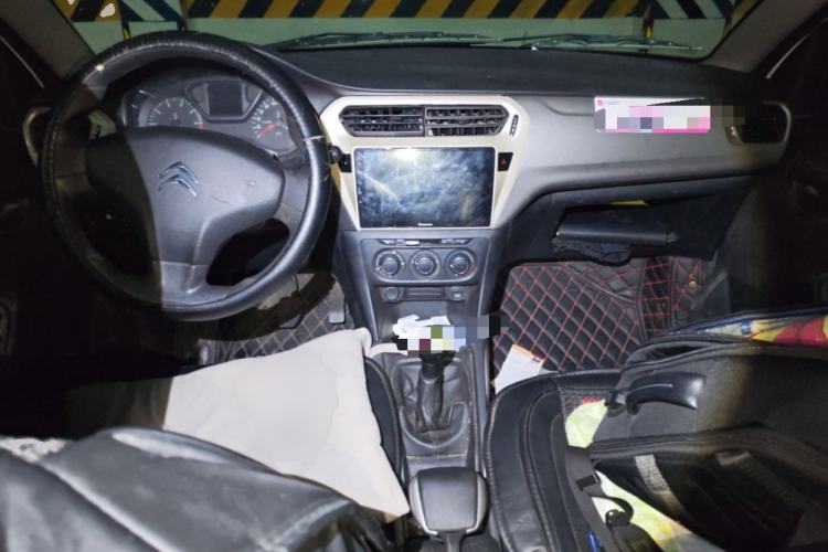 Used Citroen Elysee 2018 Revised Version 1.6L Manual Fashion Edition Center Console