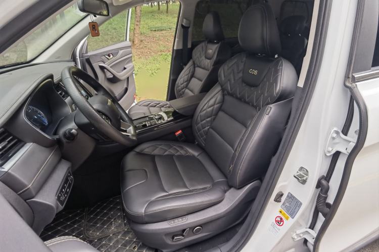 Used Oshan COS1 2020 GT 2.0T Automatic Fashionable Smart Connectivity 7-Seater