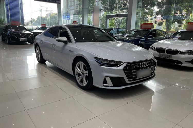 Used Audi A7L 2024 45TFSI quattro S-line Visionary Edition Flow Crystal Package
