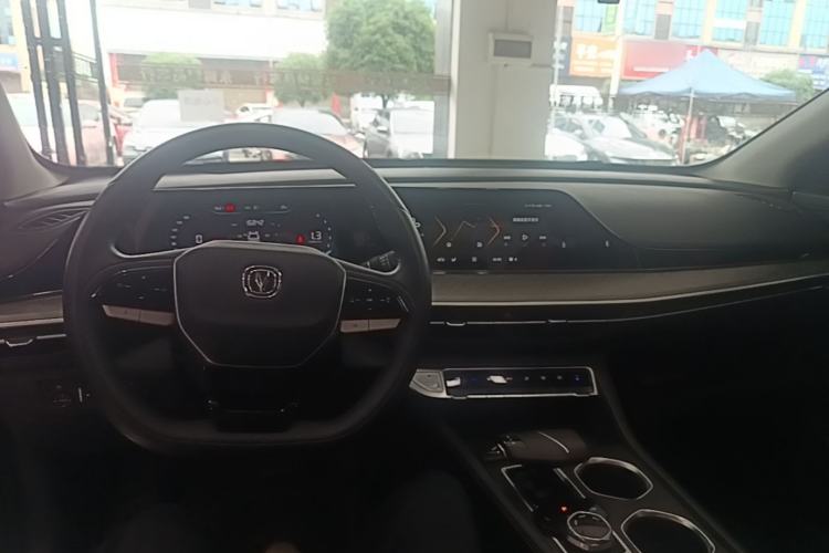 Used CHANGAN Eado 2022 PLUS Blue Whale NE 1.4T GDI DCT Prestige Edition
