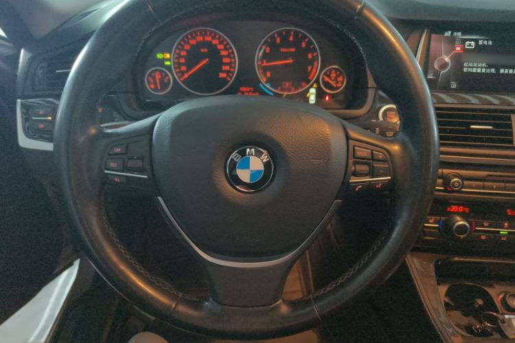 Used BMW 5 Series 2014 525Li Luxury Design Package