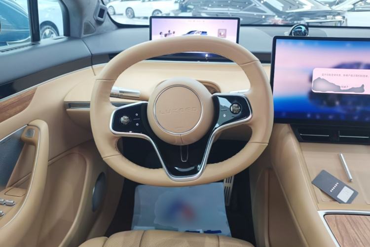 Used Hima Luxeed R7 2024 All-Electric 667 km Max

