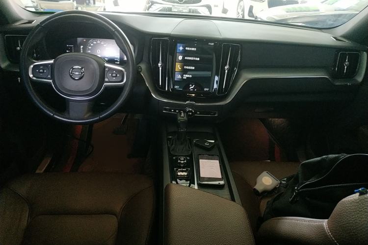 Used Volvo XC60 2021 T5 4x4 Smart Luxury Edition
