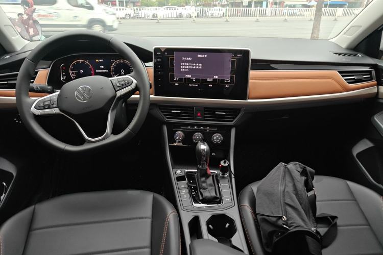 Used Volkswagen Bora 2024 200TSI DSG EnjoyDrive PRO Edition Center Console