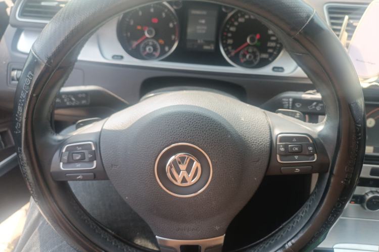 Used Volkswagen FAW-Volkswagen CC 2013 2.0 TSI Ultimate Model Steering Wheel